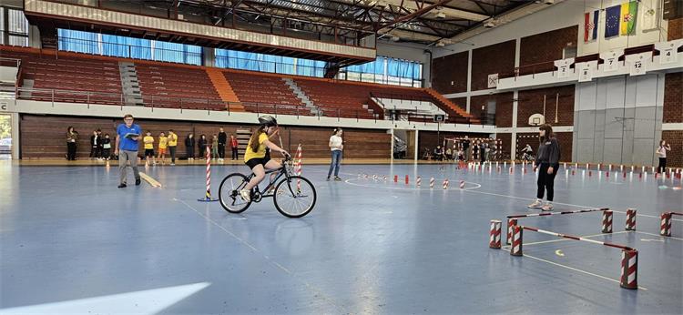 Slika /PU_BB/Sigurno u prometu 2025/IMG-20250430-WA0065.jpg